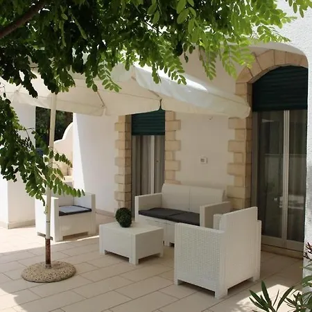 Holiday home Malibu- A 50m By Cala Salento *